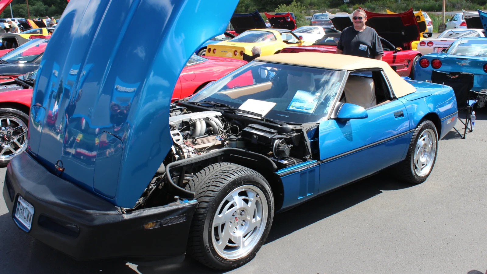 Click to Enlarge-Esc to Close Corvette Generations/C4/C4 1990 Blue Cnv -Pollard.webp